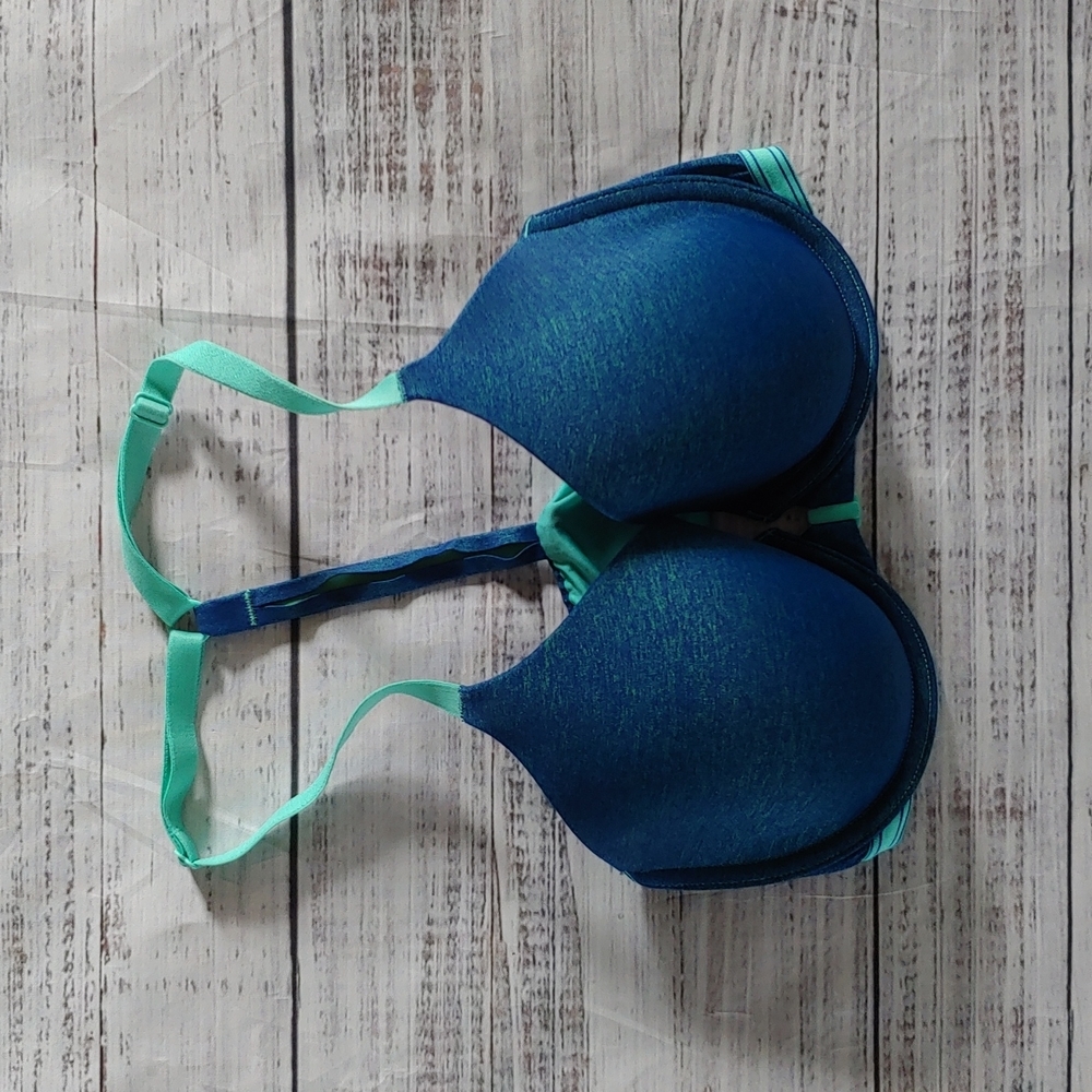 VICTORIA'S SECRET RACERBACK‎ SEMI-DEMI BRA